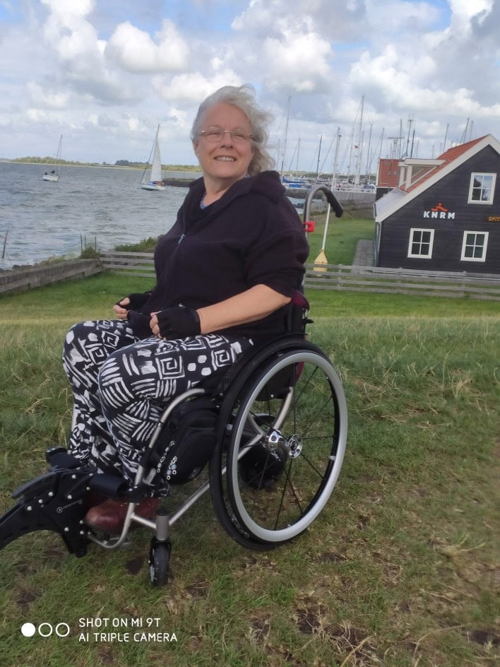 User testimonial Vicair Custom Made Active O2 wheelchair cushion