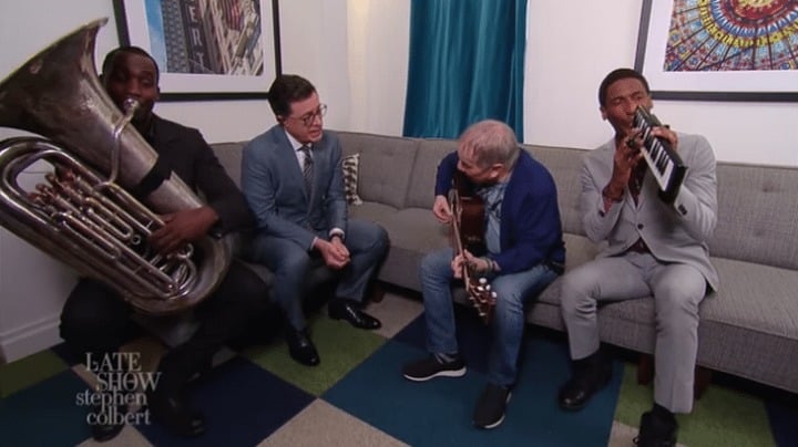 Watch Paul Simon and Stephen Colbert Update 'Feelin' Groovy' for 2017 1 Paul Simon Update Feelin’ Groovy