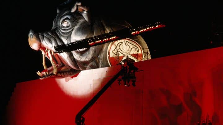 #world - Roger Waters' 'Wall' Pig, Inflatable Freddie Mercury Headed to Auction | @RollingStone 1 #world - Roger Waters' 'Wall' Pig, Inflatable Freddie Mercury Headed to Auction | @RollingStone Artes & contextos world roger waters wall pig inflatable freddie mercury headed to auction rollingstone