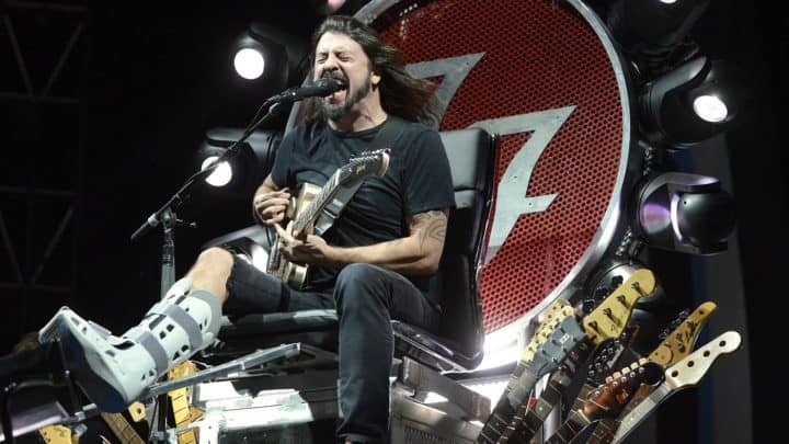#world - Watch Foo Fighters Play 'Under Pressure' With Queen, Zeppelin Members | @RollingStone 1 #world - Watch Foo Fighters Play 'Under Pressure' With Queen, Zeppelin Members | @RollingStone Artes & contextos world watch foo fighters play under pressure with queen zeppelin members rollingstone