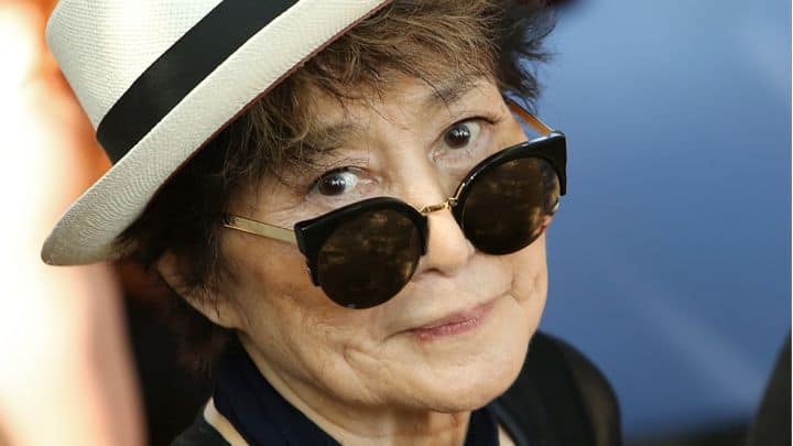 #world - Yoko Ono Plans Human Peace Sign for John Lennon's 75th Birthday | @Rolling Stone 1 #world - Yoko Ono Plans Human Peace Sign for John Lennon's 75th Birthday | @Rolling Stone Artes & contextos world yoko ono plans human peace sign for john lennons 75th birthday rolling stone