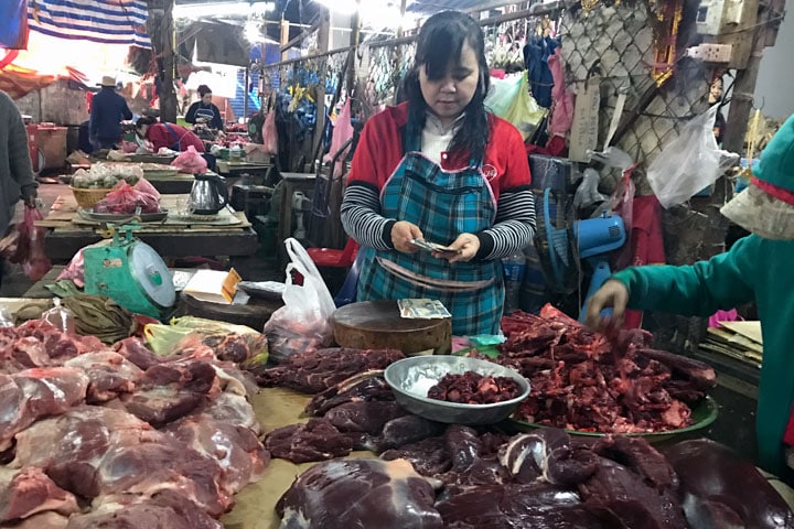 Phosi market Luang Prabang