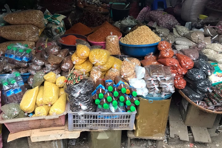 Phosi market Luang Prabang