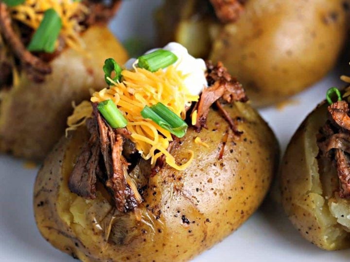 Slow Cooker Beefy BBQ Spuds