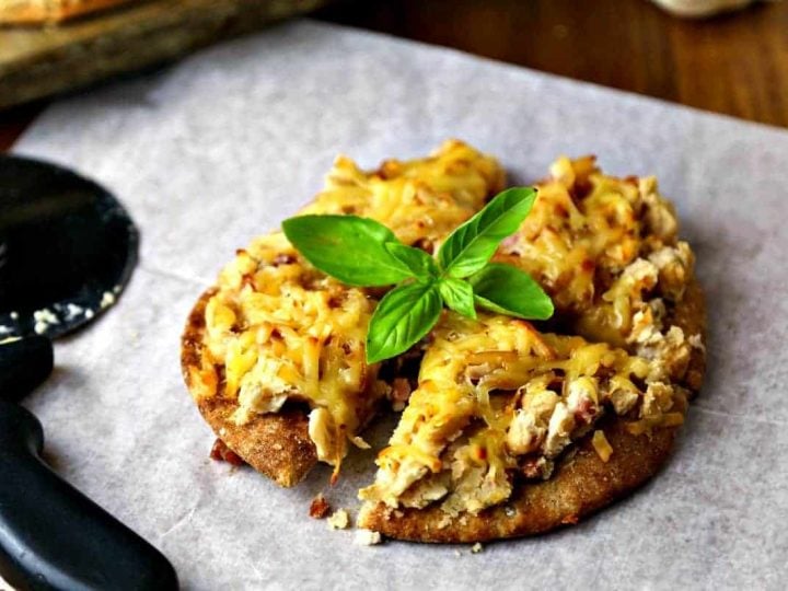 Smoked Gouda & White Bean Pizza
