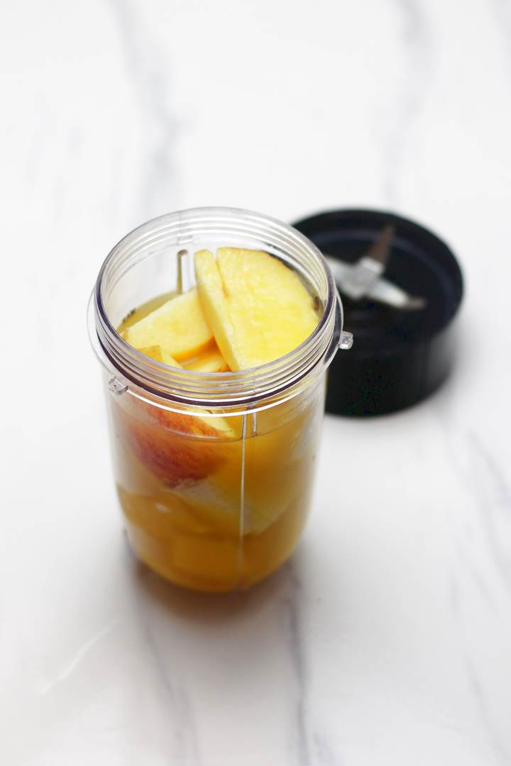 Frozen Mango Apple Banana Smoothie a heathy breakfast start