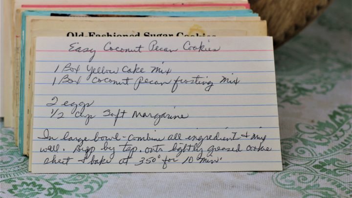 Easy Coconut Pecan Cookies e1543236025625