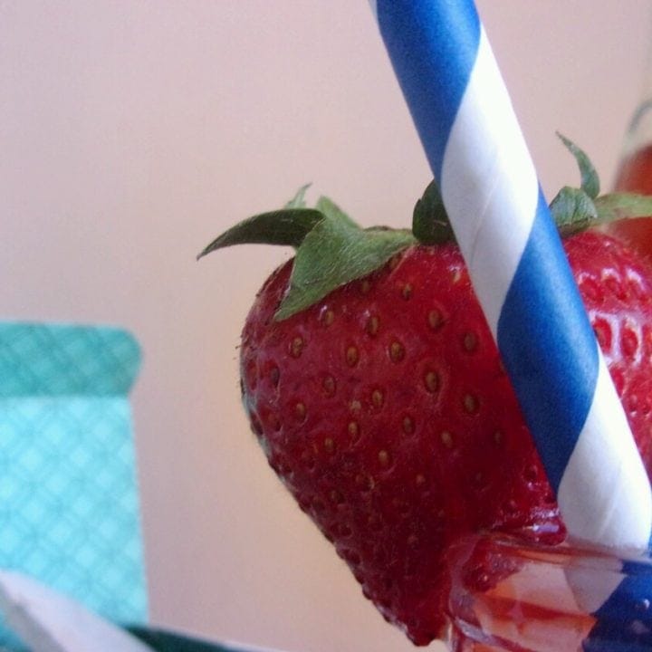 Southern Strawberry Sweet Tea