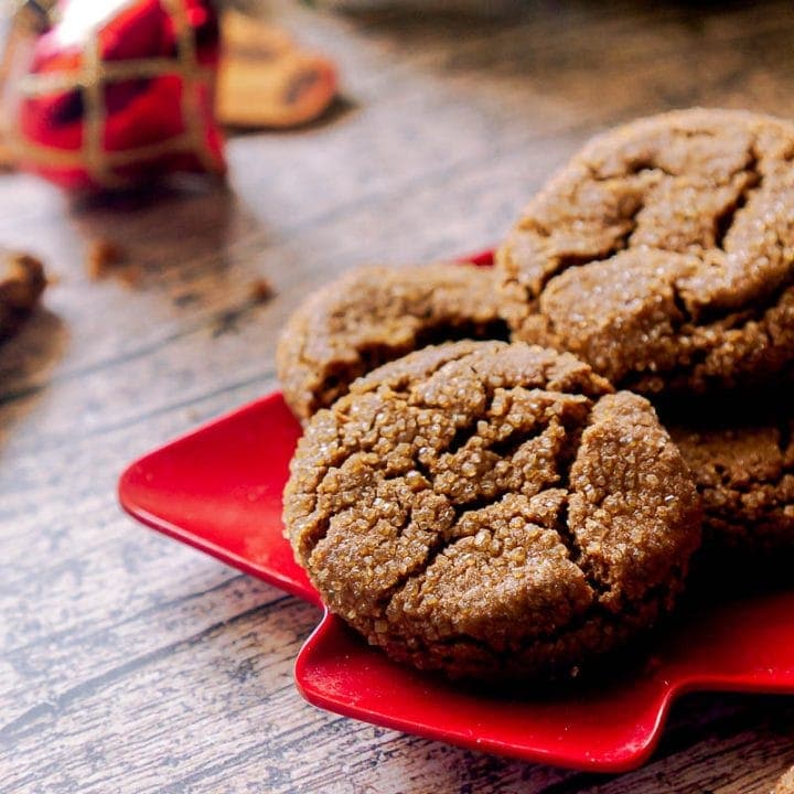 Crispy, Snappy Gingersnap Cookies