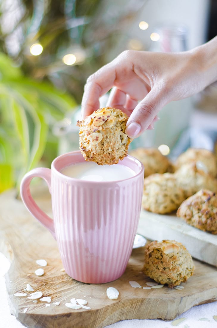 Galletas de Avena, limón y almendras. Caseras y veganas. Sin huevo, mantequilla ni levadura.
