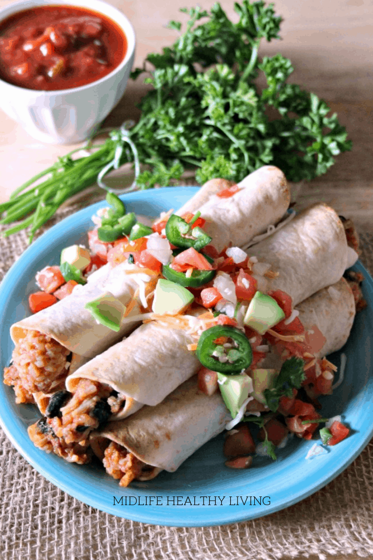 I'm all about the Instant Pot recipes lately and these chicken and back bean taquitos are proof that it's a great new obsession! Instant Pot chicken and black bean taquitos are tasty, low in points, and easy to make.