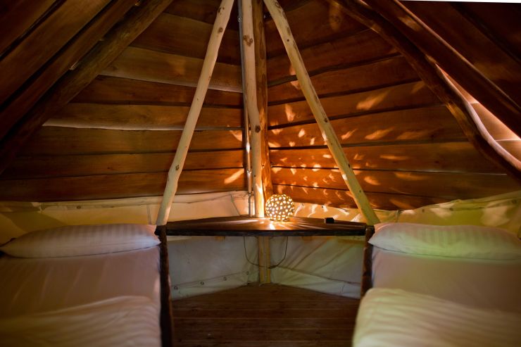Foto: Tropical Islands, REGENWALD-CAMP, Premium-Zelte