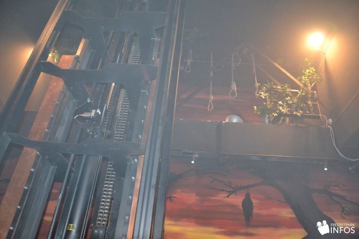 Foto: Freizeitparkinfos.de, Hamburg Dungeon, Drop Dead - Freifallturm