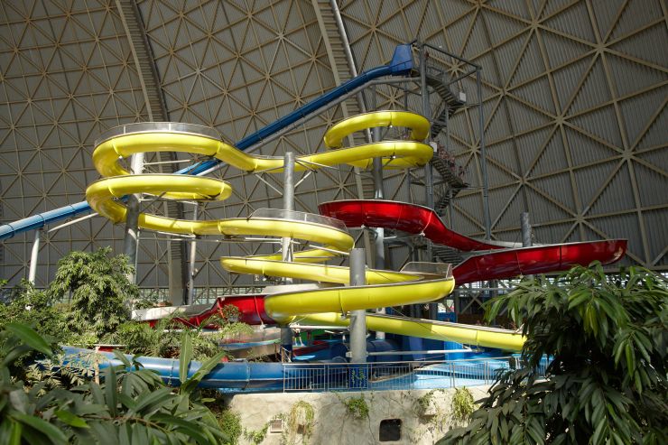 Foto: Tropical Islands, Deutschlands höchster Wasserrutschen-Turm