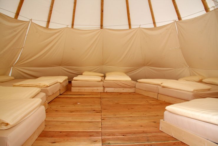 Foto: Tropical Islands, TIPIS für 4 bis 8 Personen