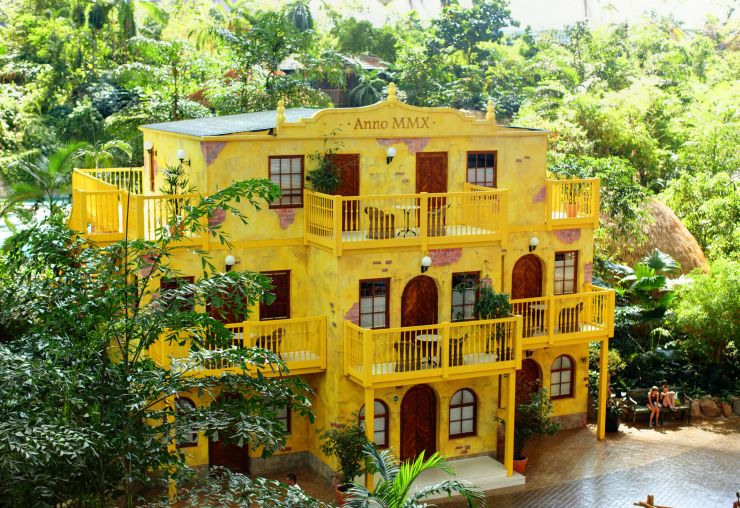 Foto: Tropical Islands, GELBES HAUS Komfort-Zimmer