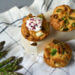 Herzhafte Muffins mit zweierlei Spargel