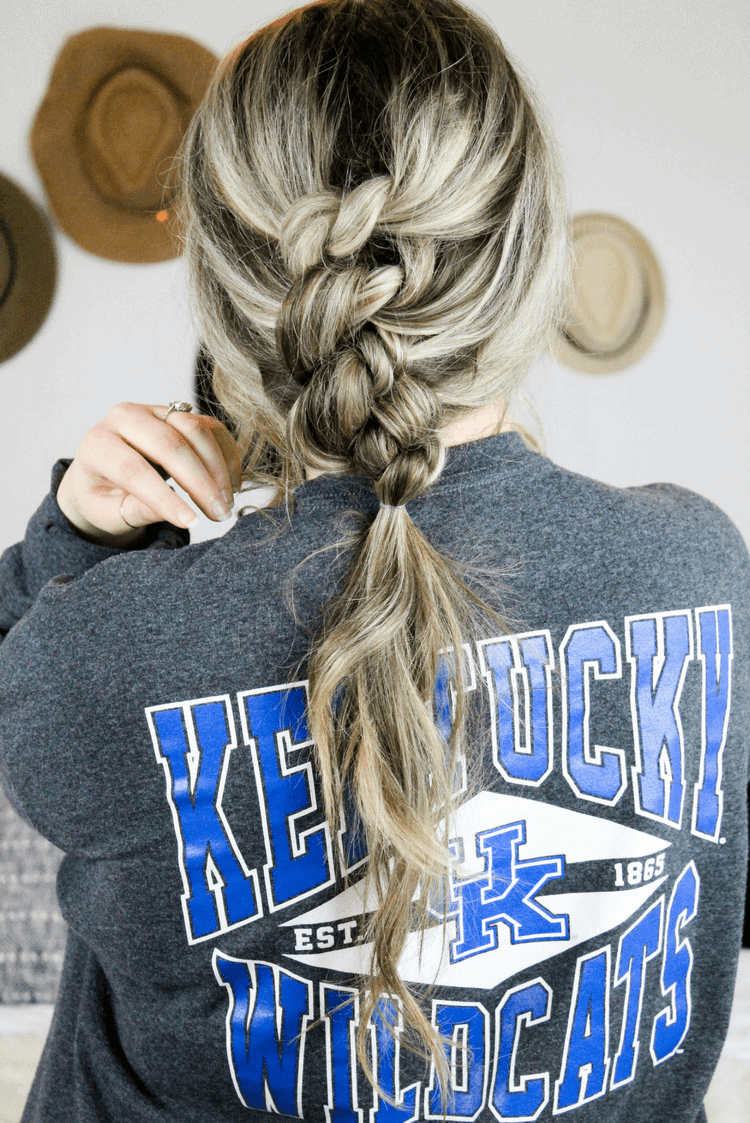 knotted ponytail hair tutorial