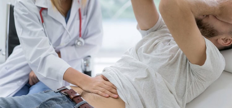 Abdominal Pain in the Younger Adult: Let’s Not Forget Acute Diverticulitis Abdominal Pain in the Younger Adult: Let’s Not Forget Acute Diverticulitis