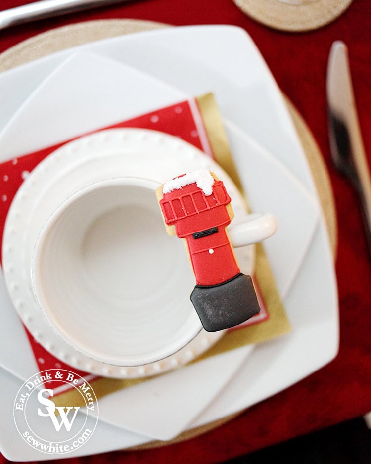 Biscuiteers Christmas biscuits used as a table gift on Christmas day