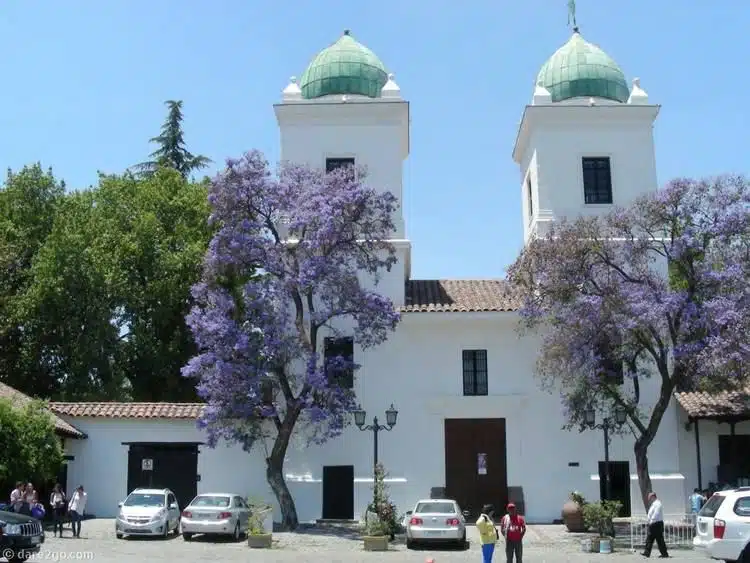 chile tourist attractions El Pueblito Los Dominicos