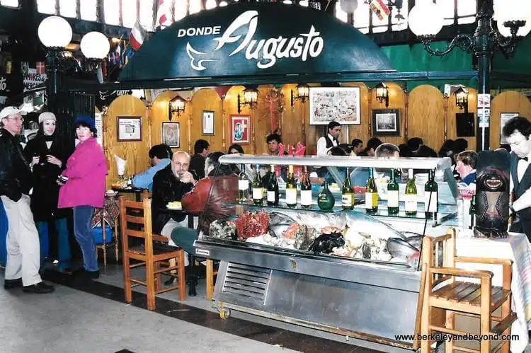 visit santiago chile Lunch at Mercado Central