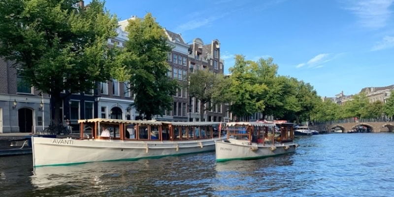 Boottocht met de Avanti of de Delphine Boottocht Amsterdam