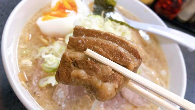 肉肉ラーメンの角煮!
