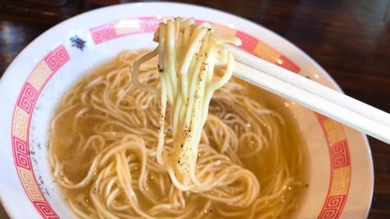 亀久・牛テールラーメンの麺