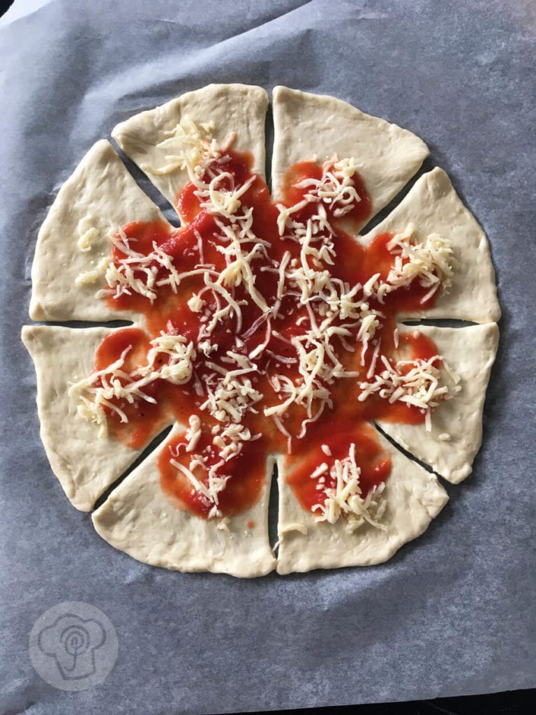 Pizzastern - sternförmiger Pizza Snack 6 Sternförmige Pizza ungebacken