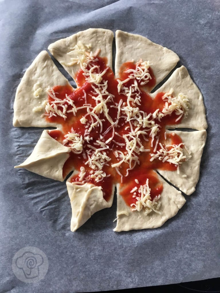 Pizzastern - sternförmiger Pizza Snack 8 Sternförmige Pizza ungebacken