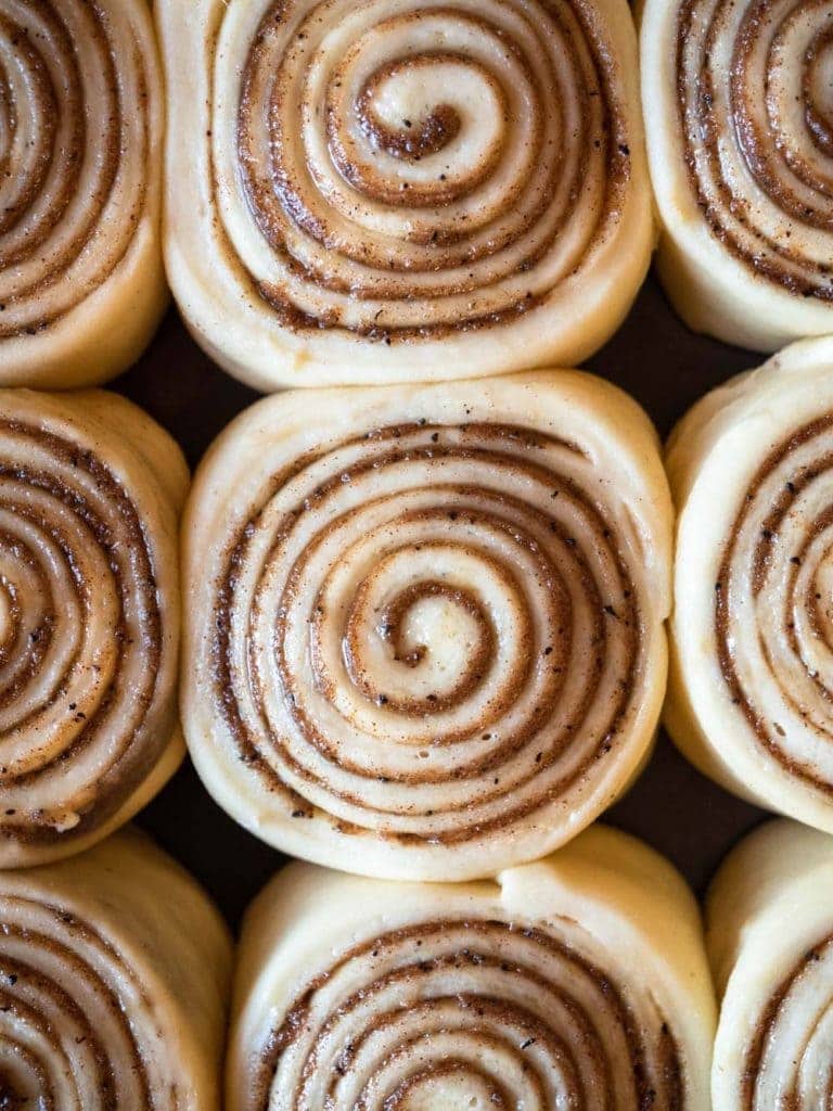 Earl grey cinnamon rolls