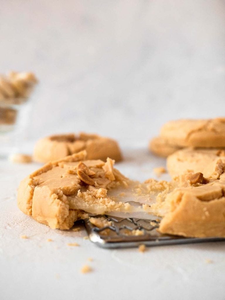 Peanut butter mochi cookies