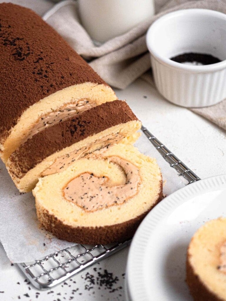 milk tea hong kong swiss roll cake