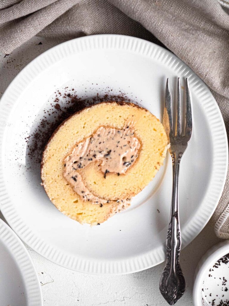 milk tea hong kong swiss roll cake