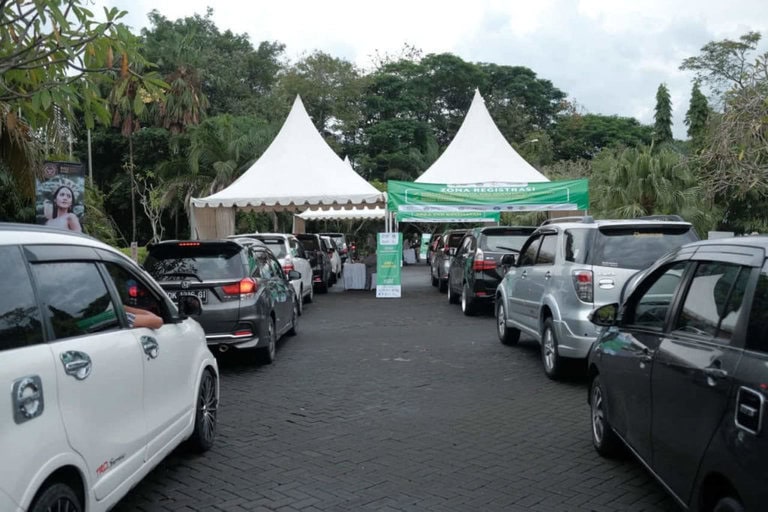 Grab Vaccine Center Banten Provides Drive-Thru and Walk-in Vaccination (source: special) Grab Vaccine Center Banten Provides Drive-Thru and Walk-in Vaccination