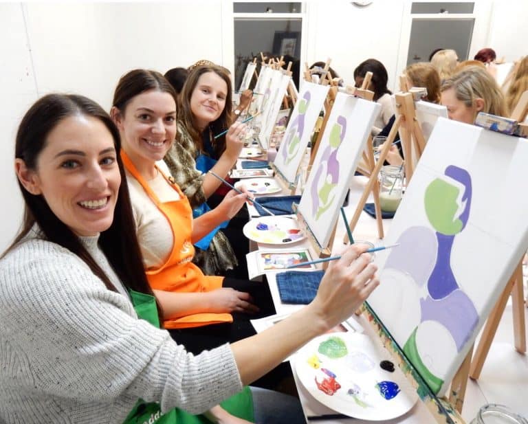 paint and sip in Melbourne
