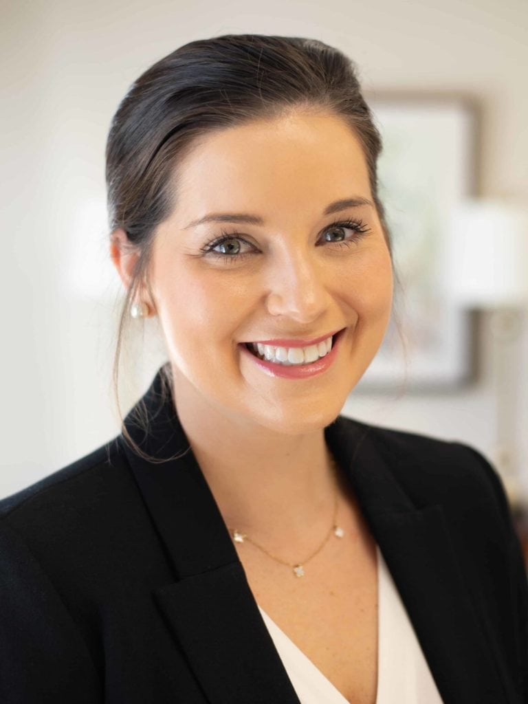 LDH_US THIS Lauren Hossfeld_Headshot