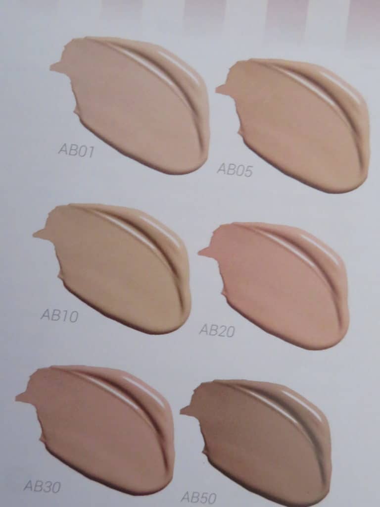 Foundationkleuren van de BB-cream van HOT make-up.
