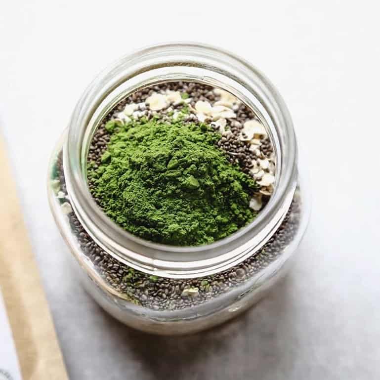 matcha-overnight-oats-ingredients matcha-overnight-oats-ingredients