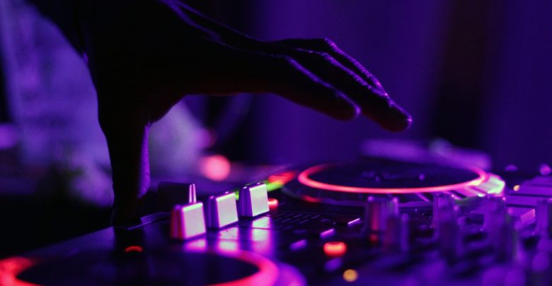 The Life of a DJ in 6 stages