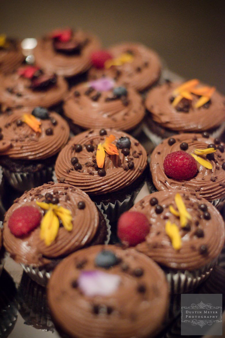 Groom's wedding cupcakes Groom's wedding cupcakes