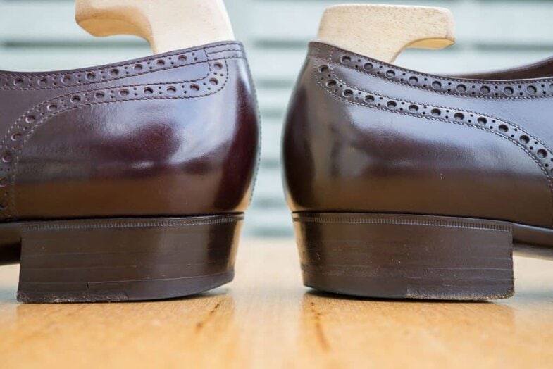 Pattern wise Yohei's back counter goes a little bit higher and shorter. The closing is phenomenal on both shoes. Marquess has a bit thinner heel lifts, but the shape of the heels are as mentioned above very similar: