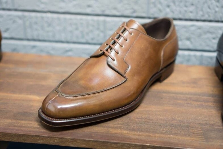 Like several other Japanese RTW brands have Joe Works a really nice classic split toe derby in supply.