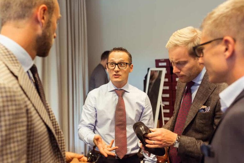 Rezso Kuti från Vass pratar med Andreas Weinås från Manolo, Brunngårds Niclas Andersson och Joakim Berggren, en av arrangörerna.