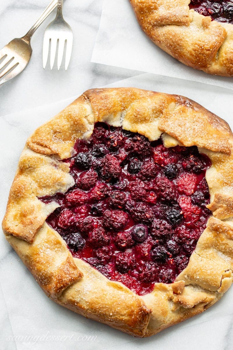 MIXED BERRY CROSTATA