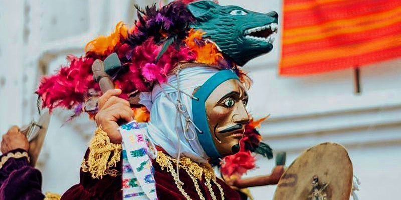 Danzante en Fiestas Patronales de Rabinal
