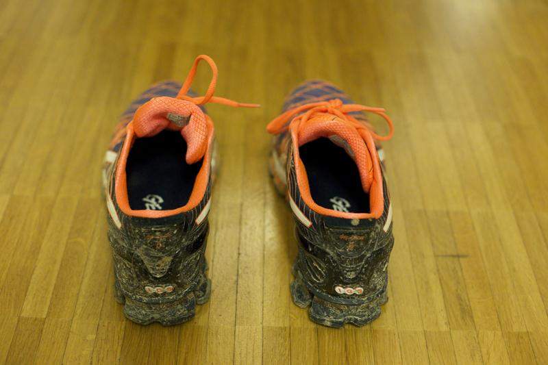 Asics-GEL-Kinsei-5 экзоскелетный зажим пятки