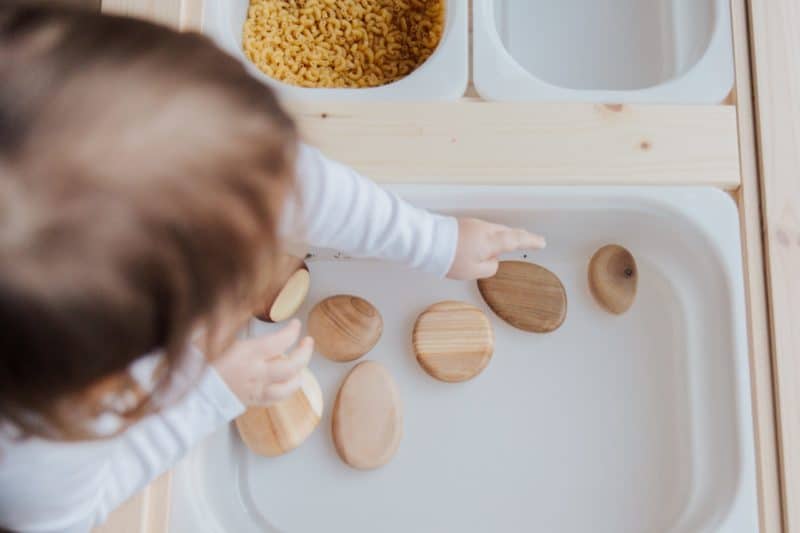 Jeux Et Activites Montessori Pour Un Bebe De 6 Mois A 1 An