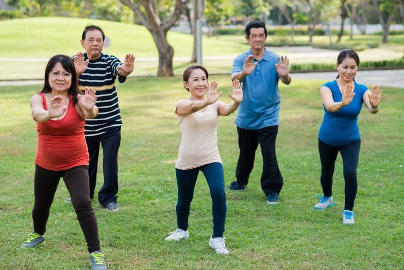 Tập luyện tốt cho người già bị cao huyết áp